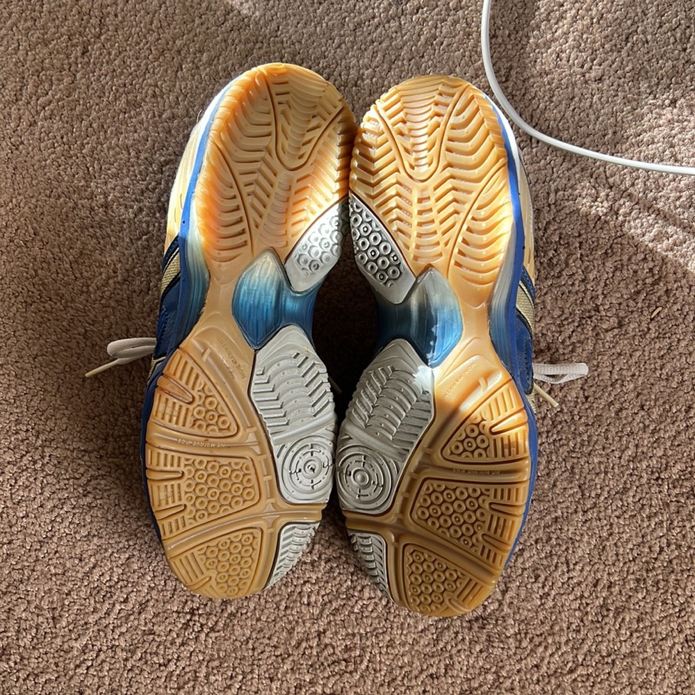 ASICS Court Shoes - Picture 2 of 4